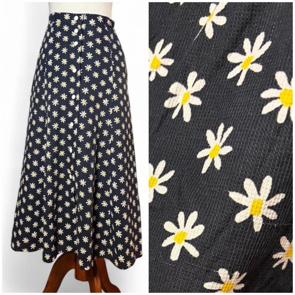 Vintage 90s Daisy Button Front Maxi Skirt